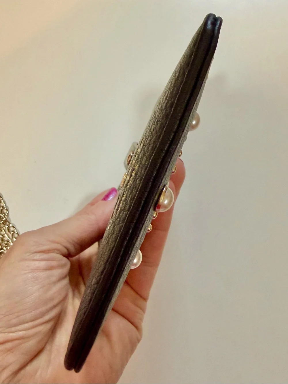 Kate Spade NY Pearl & Black Pebbled Iphone Sleeve Crossbody Bag